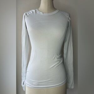 Lululemon Women’s Swiftly Tech Long Sleeve Crew